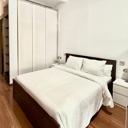 Newly Renovated Stylish Eixample - Great Location Барселона Экстерьер фото