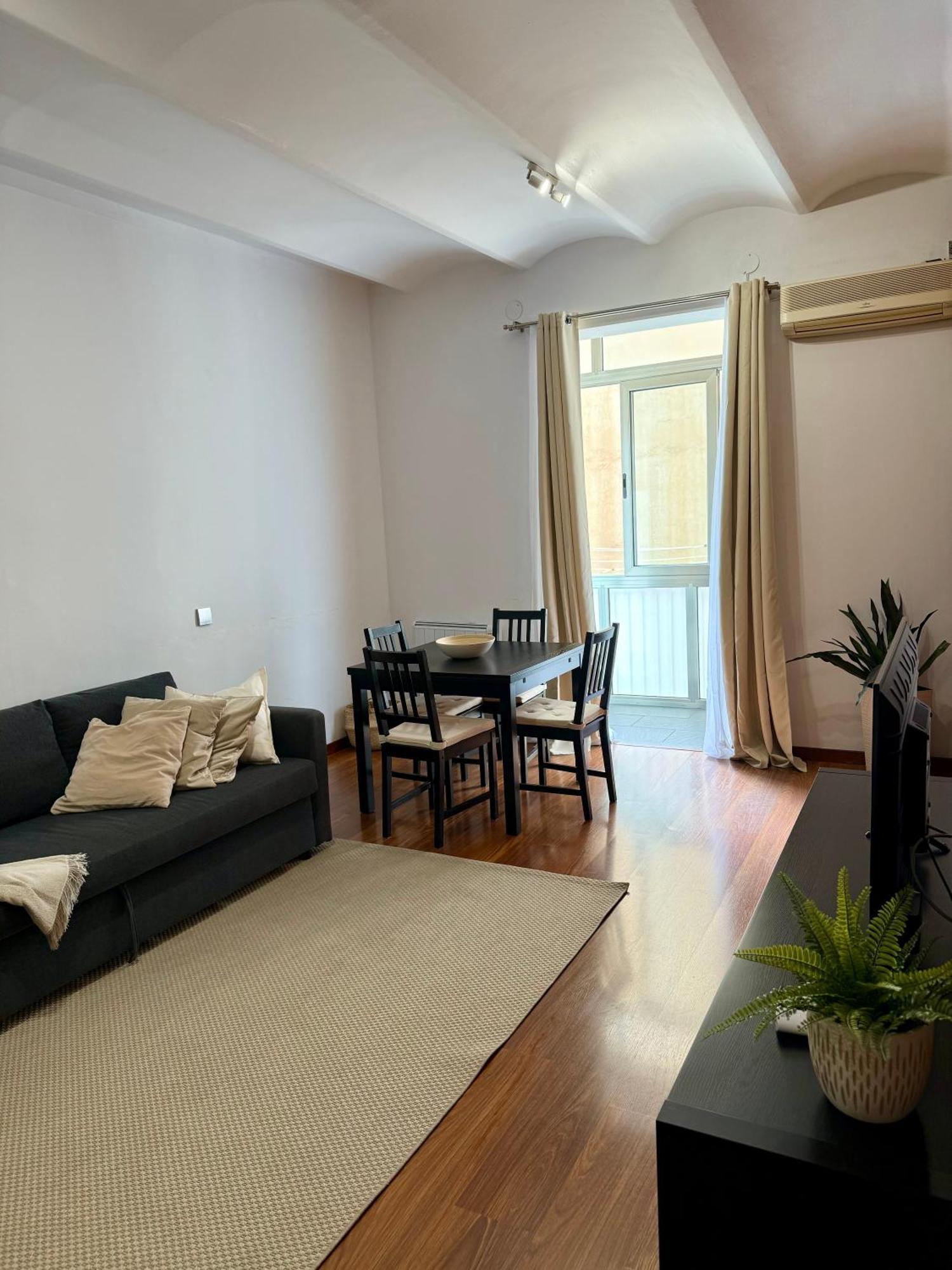 Newly Renovated Stylish Eixample - Great Location Барселона Экстерьер фото